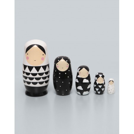 Poupées gigognes | Noir et blanc