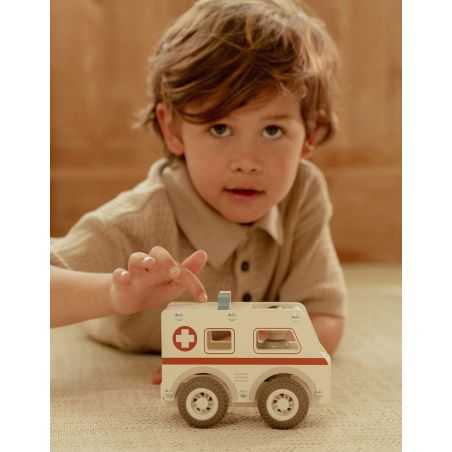 Ambulance en bois
